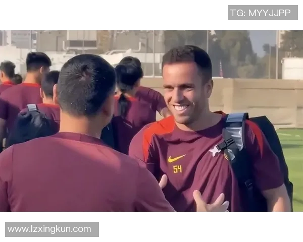 27岁归化国脚揭秘回国原因拒绝豪门年薪翻倍首秀引争议